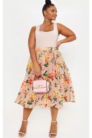 PRETTYLITTLETHING Plus Pink Pleated Midi Skirt
