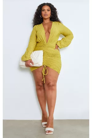 PRETTYLITTLETHING Plus Chartreuse Textured Plunge Front Ruched Bodycon Dress