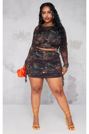 PRETTYLITTLETHING Plus Green Abstract Printed Ruched Mesh Mini Skirt