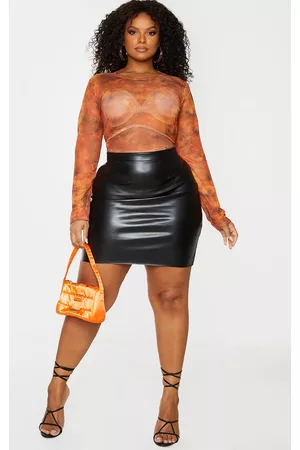 PRETTYLITTLETHING Plus Black Basic Faux Leather Mini Skirt