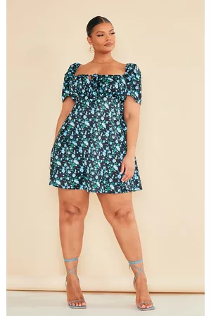 PRETTYLITTLETHING Plus Black Ditsy Floral Puff Sleeve Shift Dress