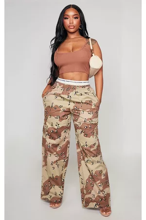 PRETTYLITTLETHING Women T-Shirts - Shape Brown Camo Printed Twill Boxer Insert Cargo's