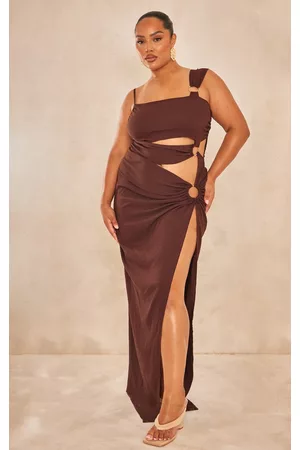PRETTYLITTLETHING Women Graduation Dresses - Plus Chocolate Brown Cut Out One Shoulder Ring Detail Maxi Dress