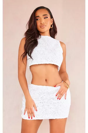 PRETTYLITTLETHING Women Crop Tops - Shape White Embroidered Crop Top