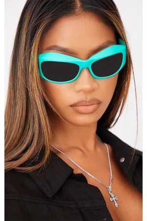 PRETTYLITTLETHING Women Sunglasses - Green Matt Frame Angled Visor Sunglasses