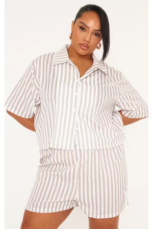 PRETTYLITTLETHING Women Short sleeved Shirts - Plus White Stripe Short Sleeve Shirt