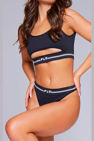 PRETTYLITTLETHING Seamless Rib Cut Out Bralette