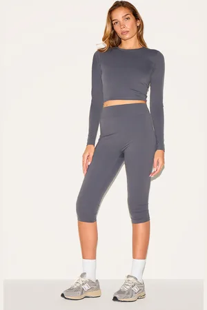 PRETTYLITTLETHING Sculpt Pedal Pusher Leggings