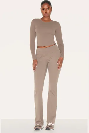 PRETTYLITTLETHING Sculpt Straight Leg Yoga Pants