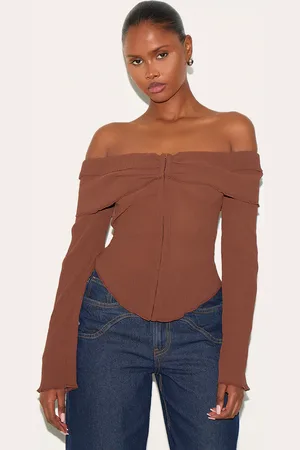 PRETTYLITTLETHING Plisse Chiffon Bardot Blouse