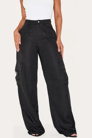 PRETTYLITTLETHING Shape Buckle Detail Cargo Wide Leg Pants