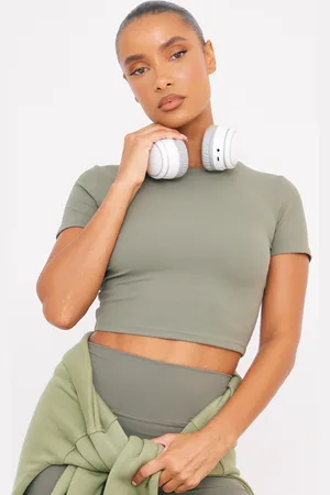 PRETTYLITTLETHING Sculpt Short Sleeve Crop Gym Top