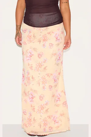 PRETTYLITTLETHING Plus Floral Printed Low Rise Fishtail Maxi Skirt