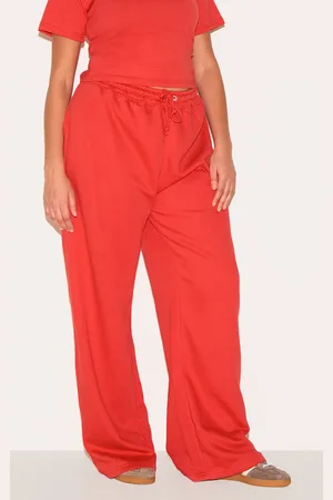 PRETTYLITTLETHING Plus Wide Leg Sweatpants