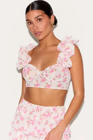 PRETTYLITTLETHING Petite Floral Ruffle Crop Top