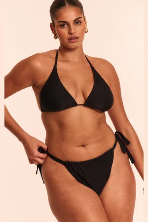 PRETTYLITTLETHING Plus Basic Tanga Tie Side Bikini Bottom