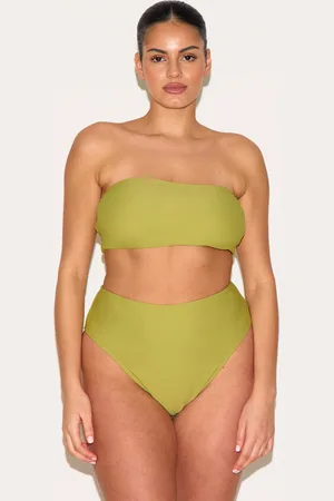 PRETTYLITTLETHING Plus Basic Bandeau Bikini Top
