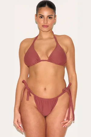 PRETTYLITTLETHING Plus Basic Triangle Bikini Top
