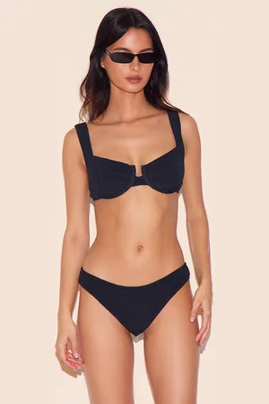 PRETTYLITTLETHING Mini Crinkle Underwired Bikini Top
