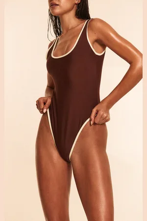 PRETTYLITTLETHING Contrast Binding Scoop Back Swimsuit