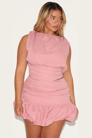 PRETTYLITTLETHING Shape Ruched Dropped Hem Puffball Mini Skirt