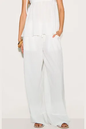 PRETTYLITTLETHING Woven Textured Straight Leg Pants