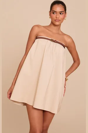PRETTYLITTLETHING Belted Bandeau Puffball Dress
