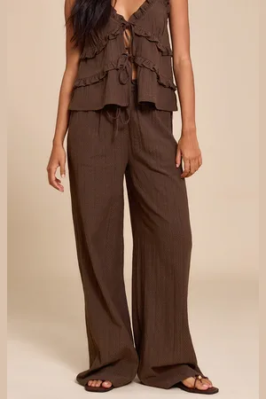 PRETTYLITTLETHING Textured Mid Rise Wide Leg Pants