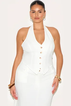 PRETTYLITTLETHING Plus Tailored Woven Backless Halterneck Vest