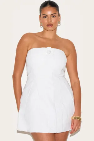 PRETTYLITTLETHING Plus Premium Boucle Camellia A-line Dress