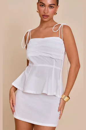 PRETTYLITTLETHING Mid Rise Mini Skirt