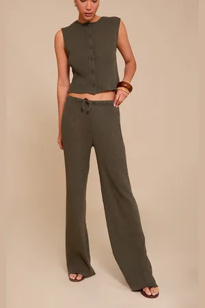 PRETTYLITTLETHING Mid Rise Textured Wide Leg Pants