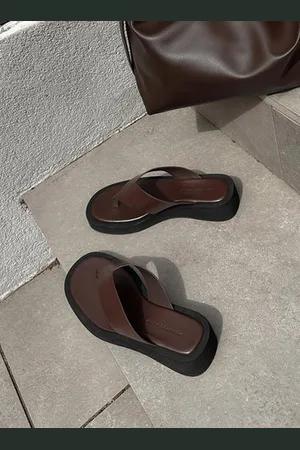 Princess Polly Remi Sandals Chocolate