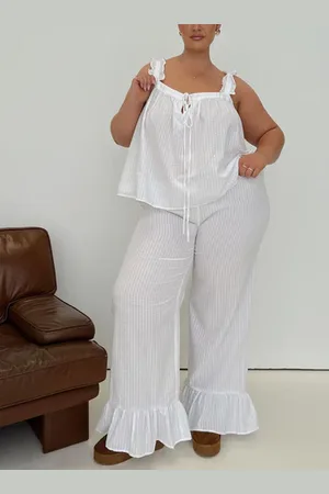 Princess Polly Santabelle Frill Pants Curve