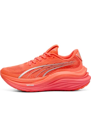 PUMA MagMax NITROâ¢ Women