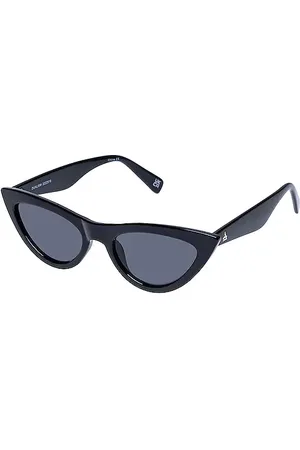 Aire X REVOLVE Dualism in Black.