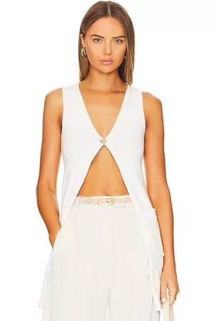 L'Academie Lajos Vest in Ivory.