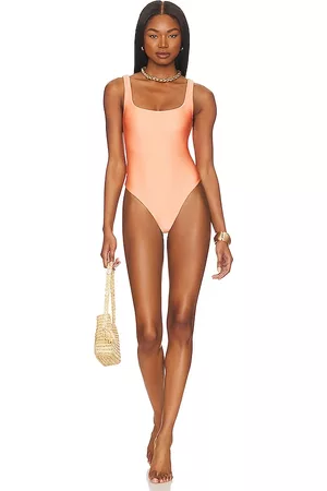 Tularosa Women Swimsuits - Aminah One Piece in Peach.