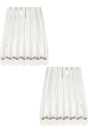 Heaven Mayhem Ribbed Maxi Earrings in Metallic .