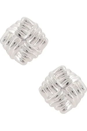 Heaven Mayhem Wind Earrings in Metallic .