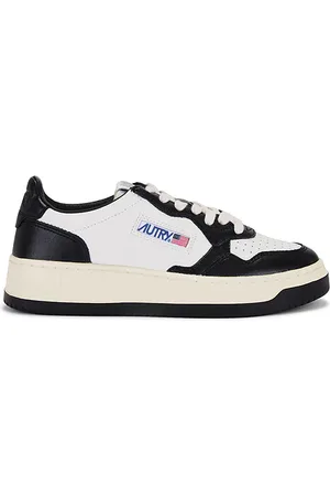 Autry Medalist Low Sneaker in Black,White. - size 36 (also in 39, 41)