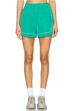alo Motivate Track Short in Green. - size M (also in S, XS)