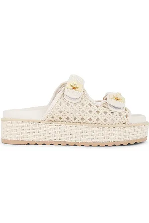 Steve Madden Big Schmona Sandal in Cream. - size 6 (also in 8.5)