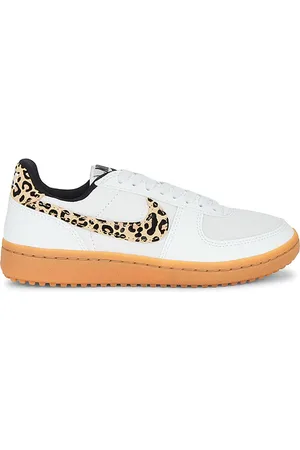 Nike Field General Se Sneaker in White. - size 10 (also in 10.5, 11, 5, 5.5, 6, 6.5, 7, 7.5, 8, 8.5, 9, 9.5)