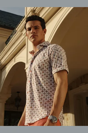 Robert Graham Kai Short Sleeve Button Down Shirt