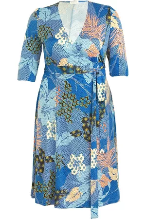 Kiyonna Women Printed Dresses - Women's Essential Floral Wrap Dress - Blue Botanicals - Size 10 - Blue Botanicals - Size 10