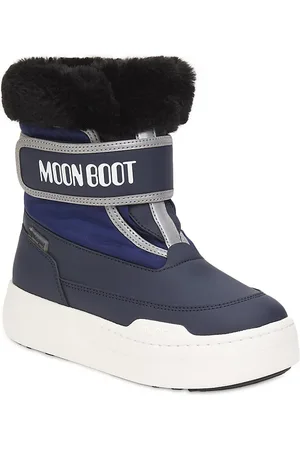 Toddler moon top boots size 7/9.5