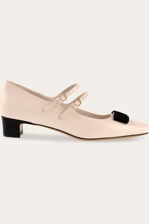 Salvatore Ferragamo Women Vara bow Mary Jane Size 5