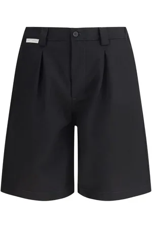 GR10K 11000 Replicated Shorts - L