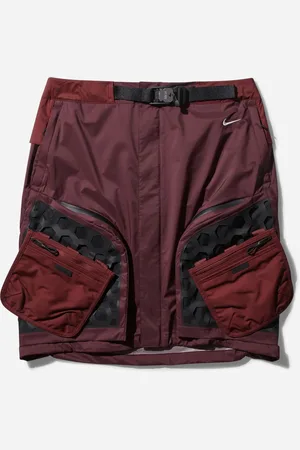 Nike Women s ISPA Multi Pocket Skirt Burgundy Crush